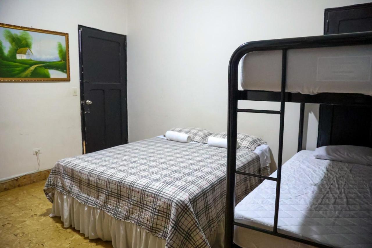 Hostal Villa Grande パナマ・シティー エクステリア 写真