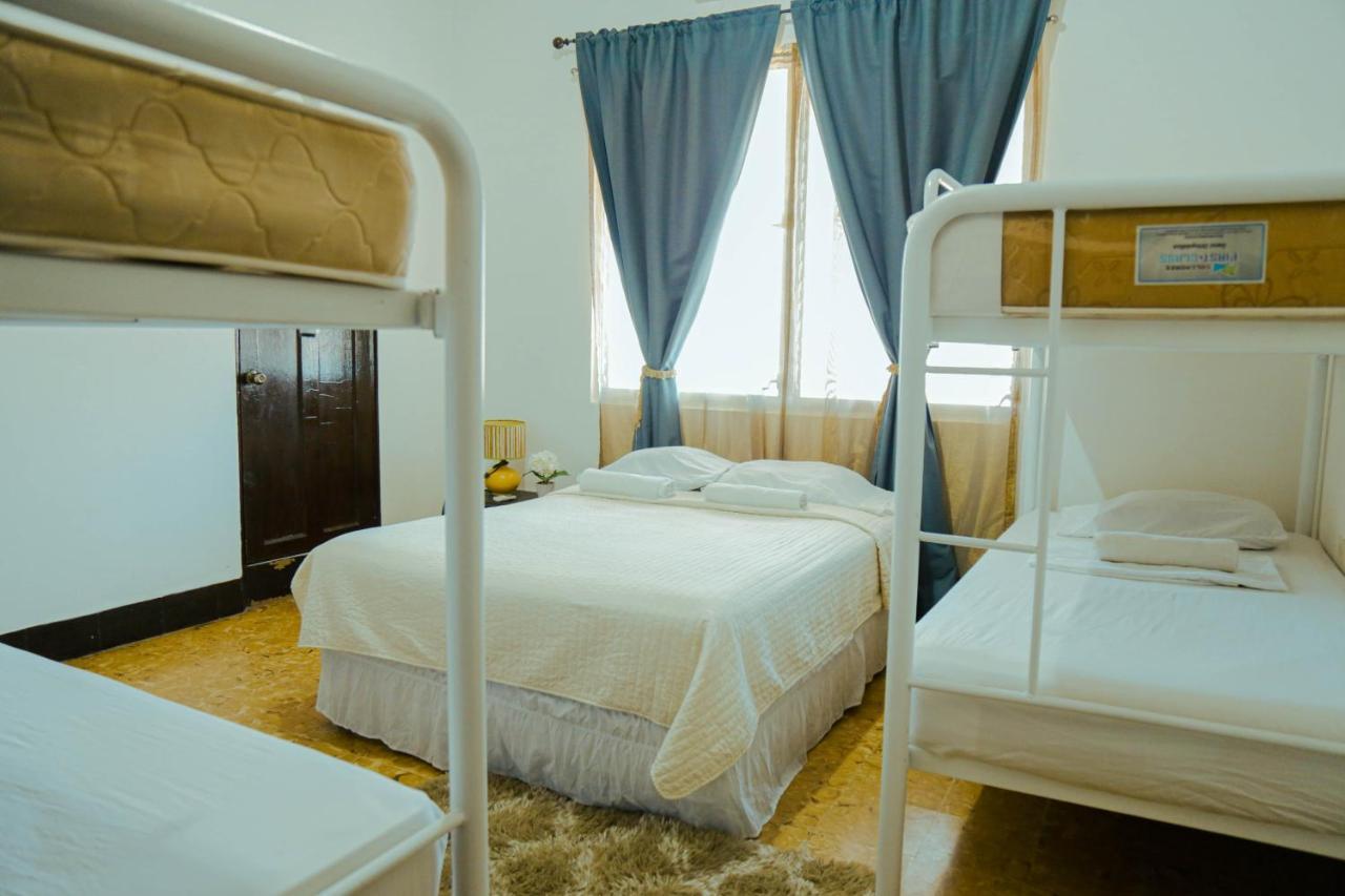 Hostal Villa Grande パナマ・シティー エクステリア 写真